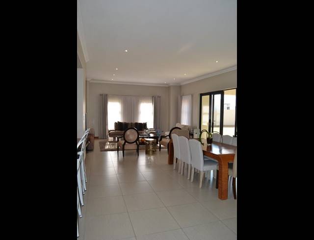 4 BEDROOM HOUSE FOR SALE IN COPPERLEAF ESTATE